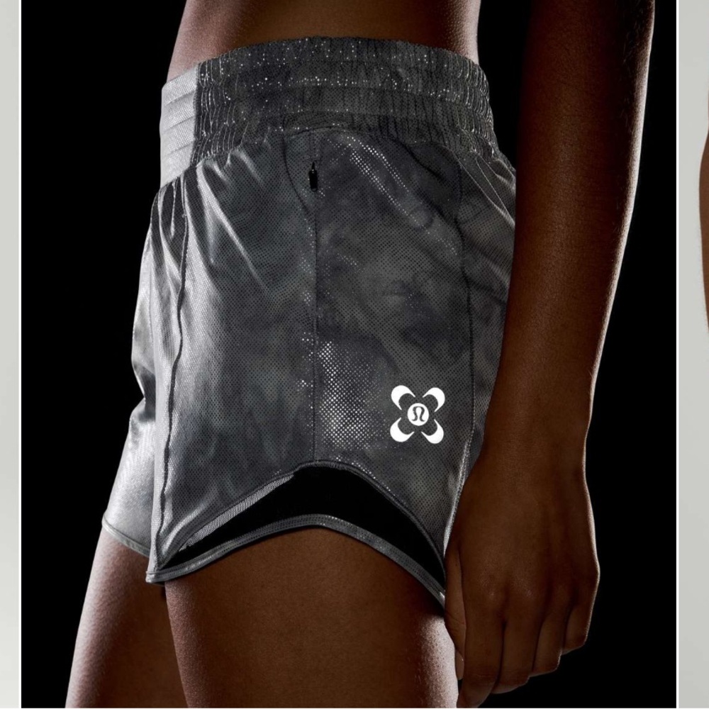 NWT Lululemon Seawheeze High Rise Hotty Hot Shorts